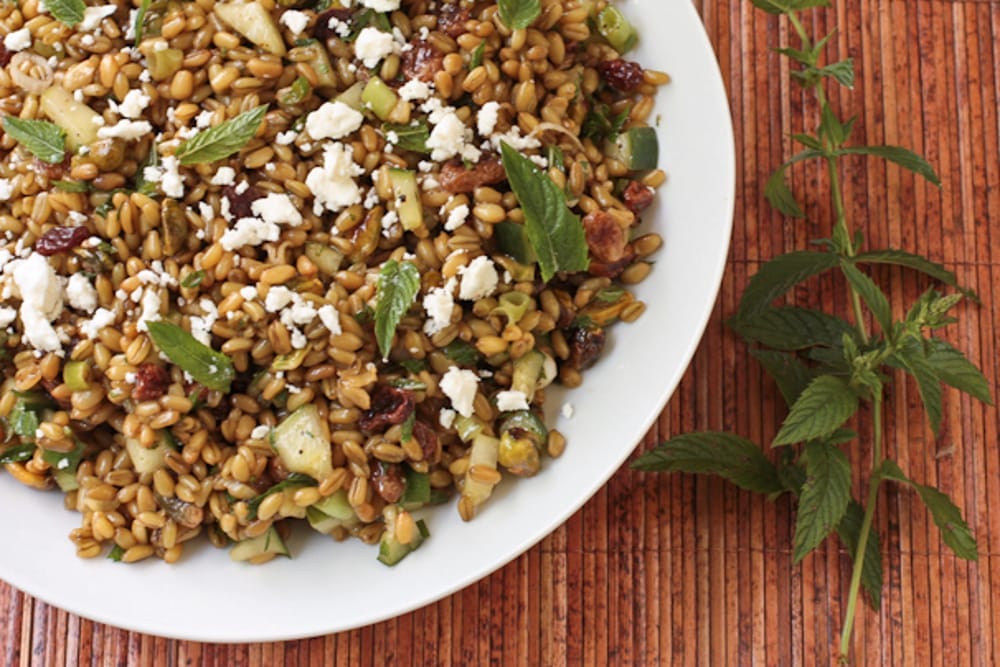 7 Steps for Making Refreshing Summer Salads