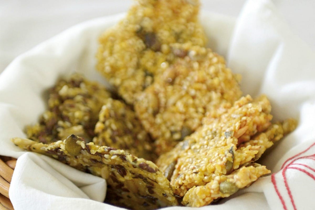 quino and mixed seed crackers