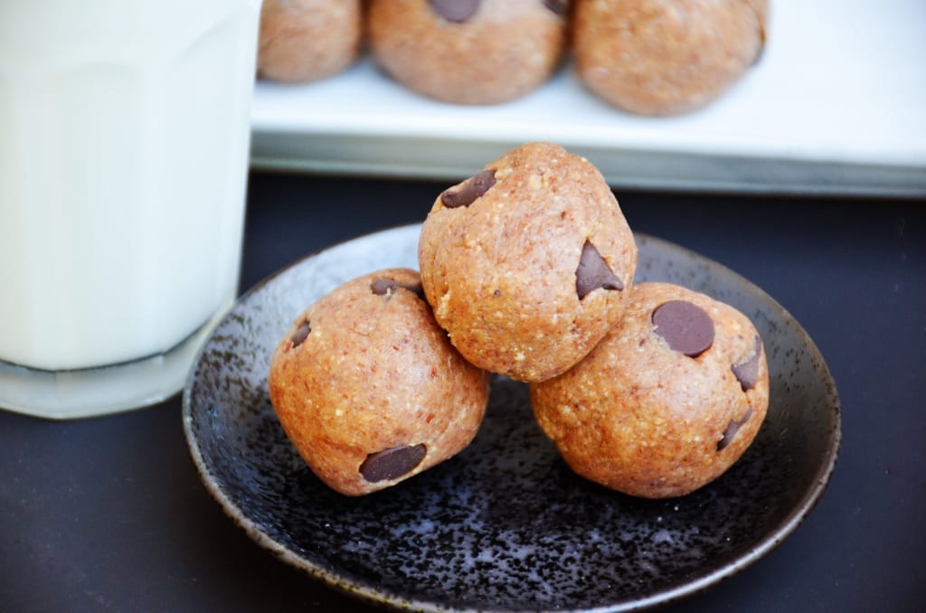Chocolate Chip Cookie Dough Protein Balls [Vegan, Gluten-Free]
