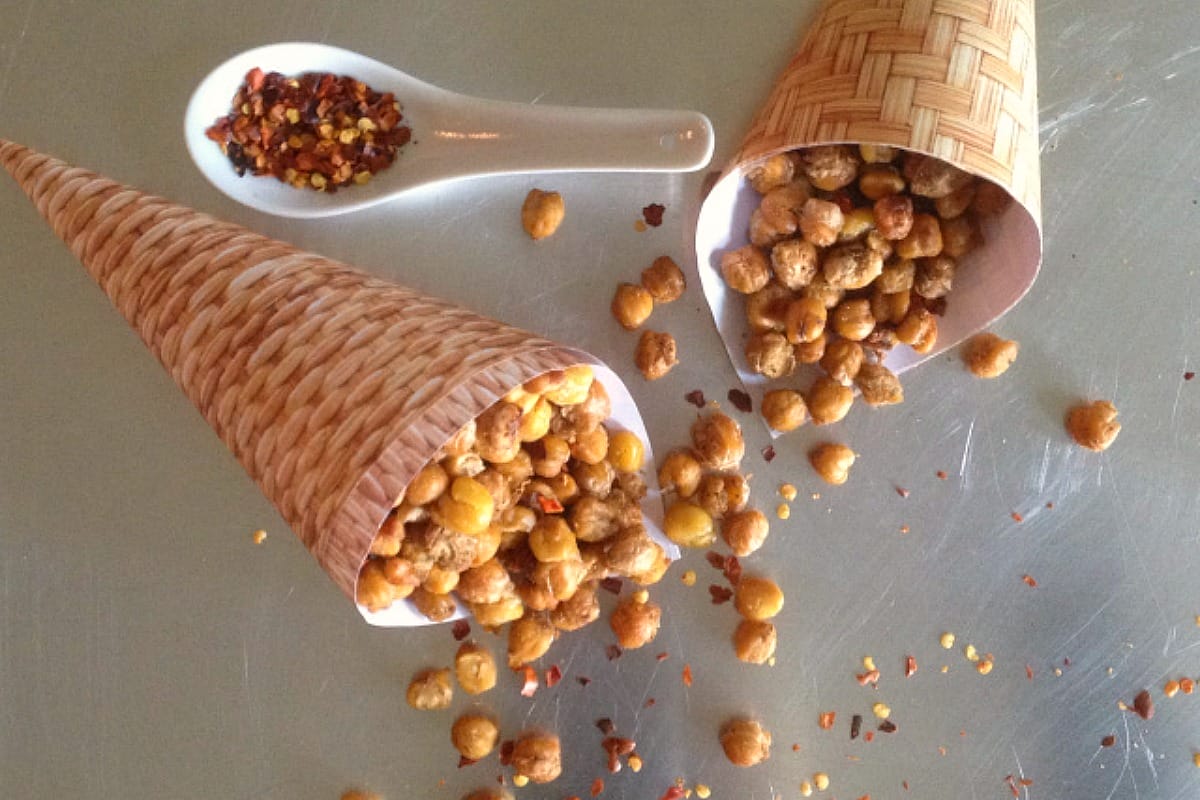 Toasted Chickpeas (Stragalia/&Sigma;&tau;&rho;&alpha;&gamma;ά&lambda;&iota;&alpha;) [Vegan, Gluten-Free]