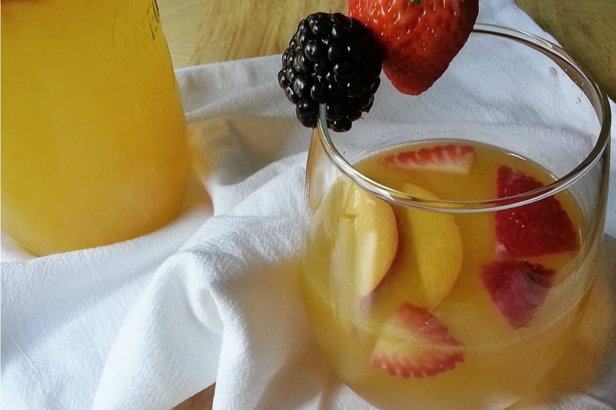 Peach Ginger Sangria [Vegan, Gluten-Free]