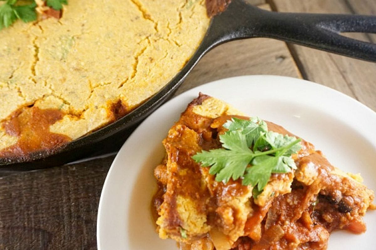 Chili Sin Carne Cornbread Pie [Vegan, Gluten-Free]
