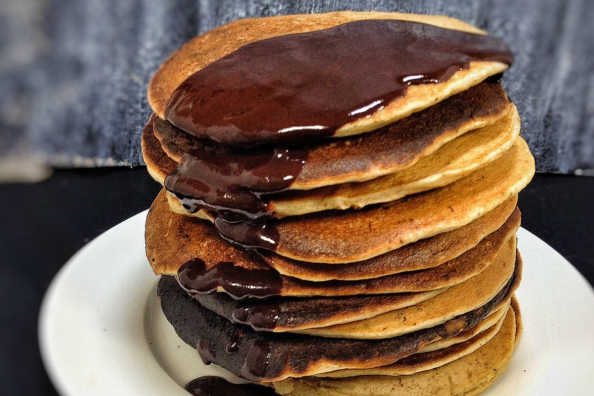 Sugar-Free, Wholemeal Banana Pancakes [Vegan]