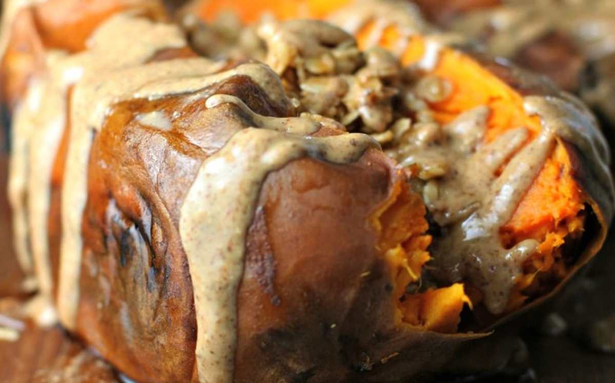 Simple Stuffed Breakfast Sweet Potatoes [Vegan]