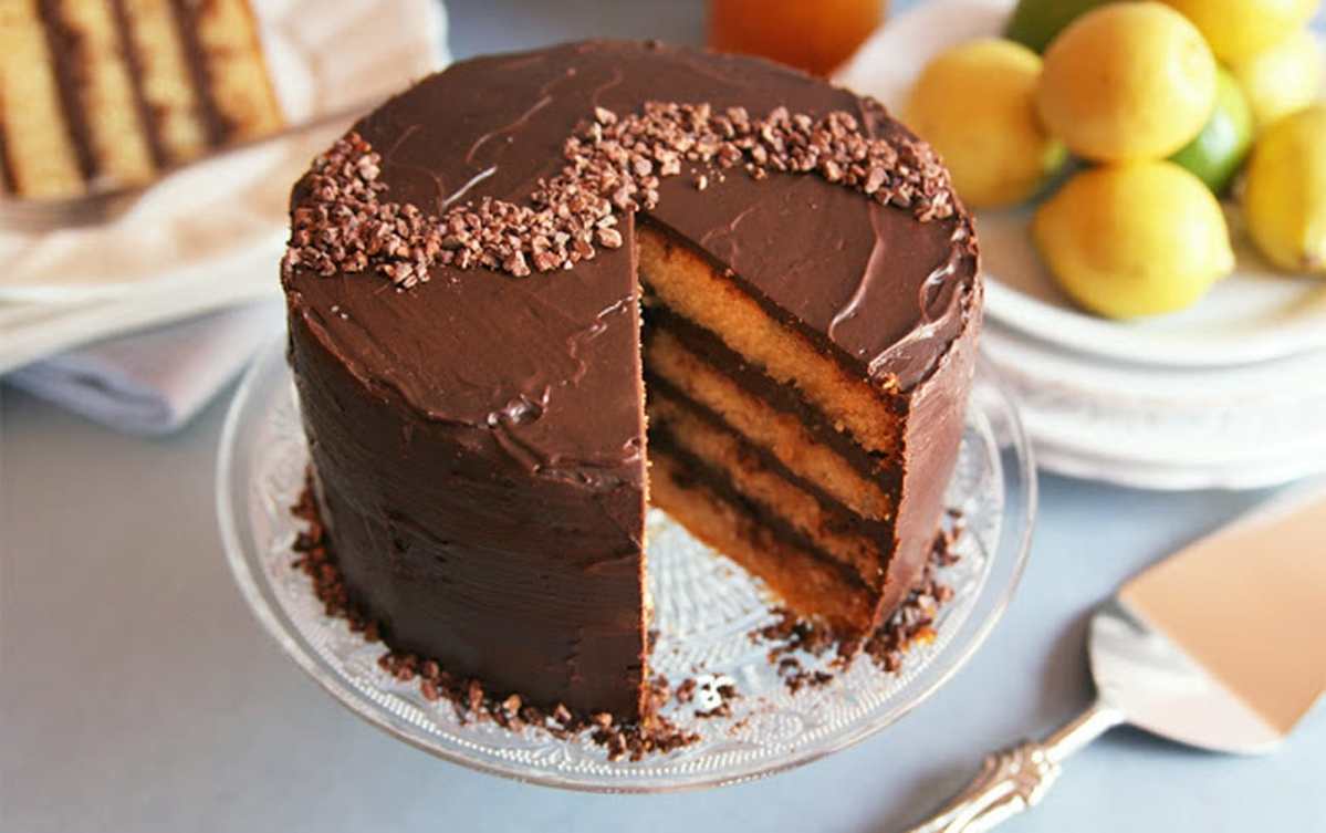 Lemon Cake With Dark Chocolate Ganache [Vegan]