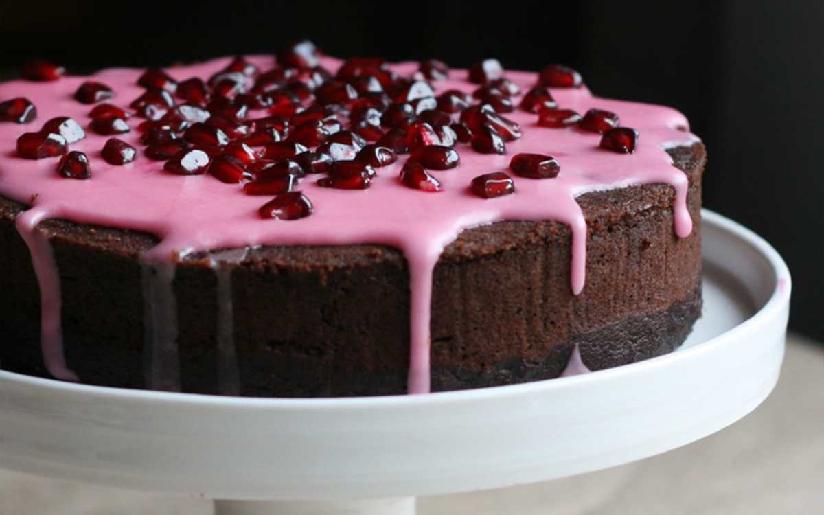 Punajuurisuklaakakku &mdash; Malaysian Chocolate Beet Cake