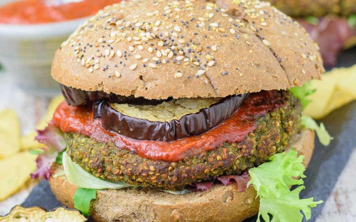 Spicy Quinoa Burgers