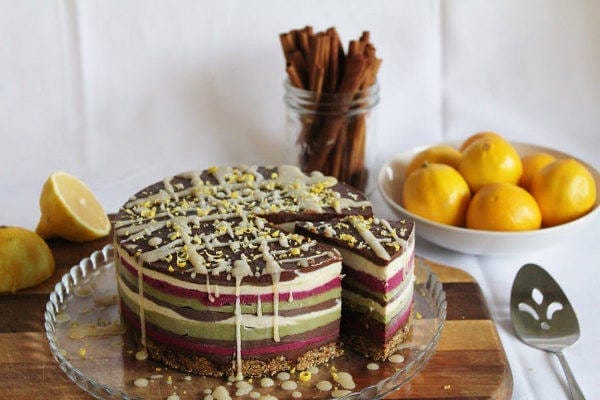 10 No Bake Raw Vegan Cakes That Are Perfect for Summer