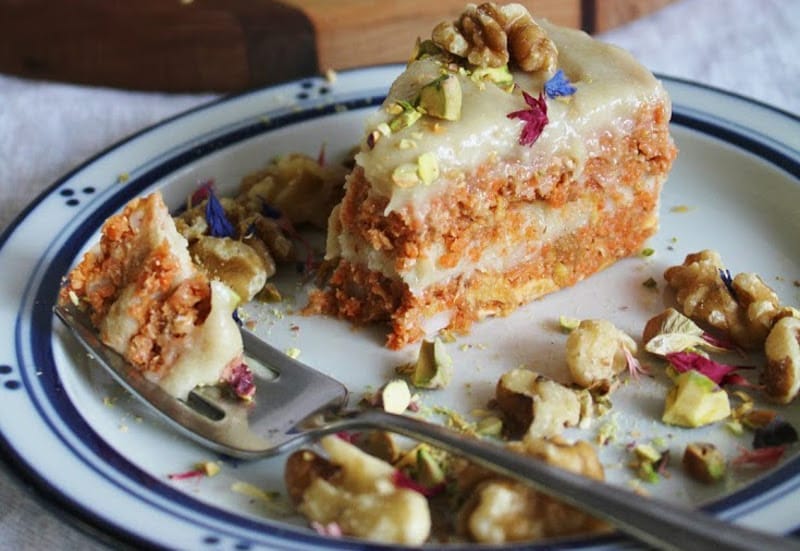5 Ways to Make Raw Dishes Starring Cashews