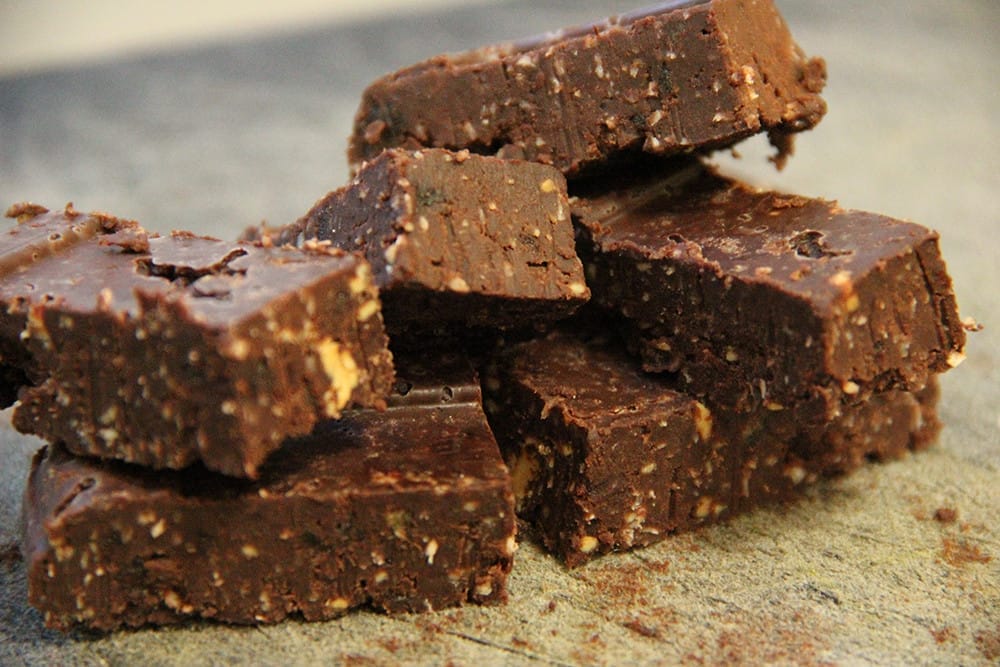 Chocolate and Almond Raw Vegan Fudge
