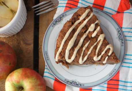 Deep Dish Apple with Warm Vanilla Glaze
