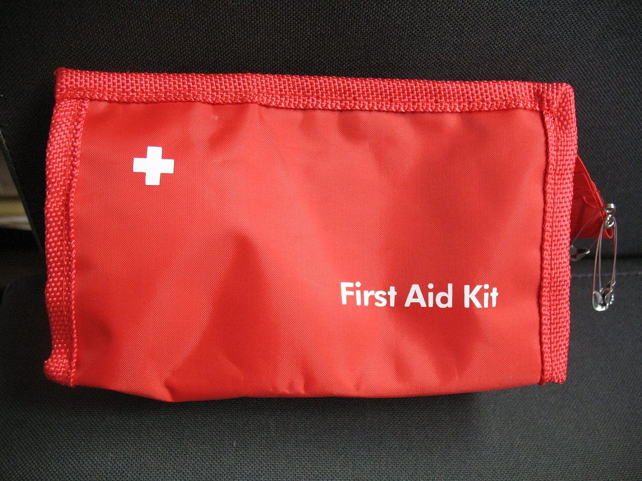 How to Build a Natural First Aid Supply