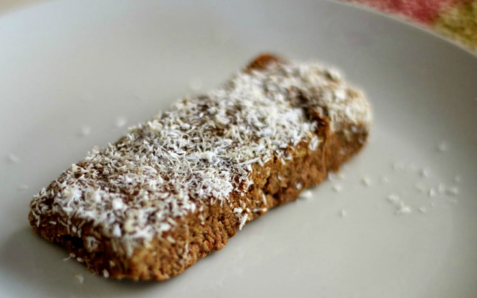 Low-Carb-Vanilla-Spice-Protein-Bars-The-Soulful-Spoon-1200x7501