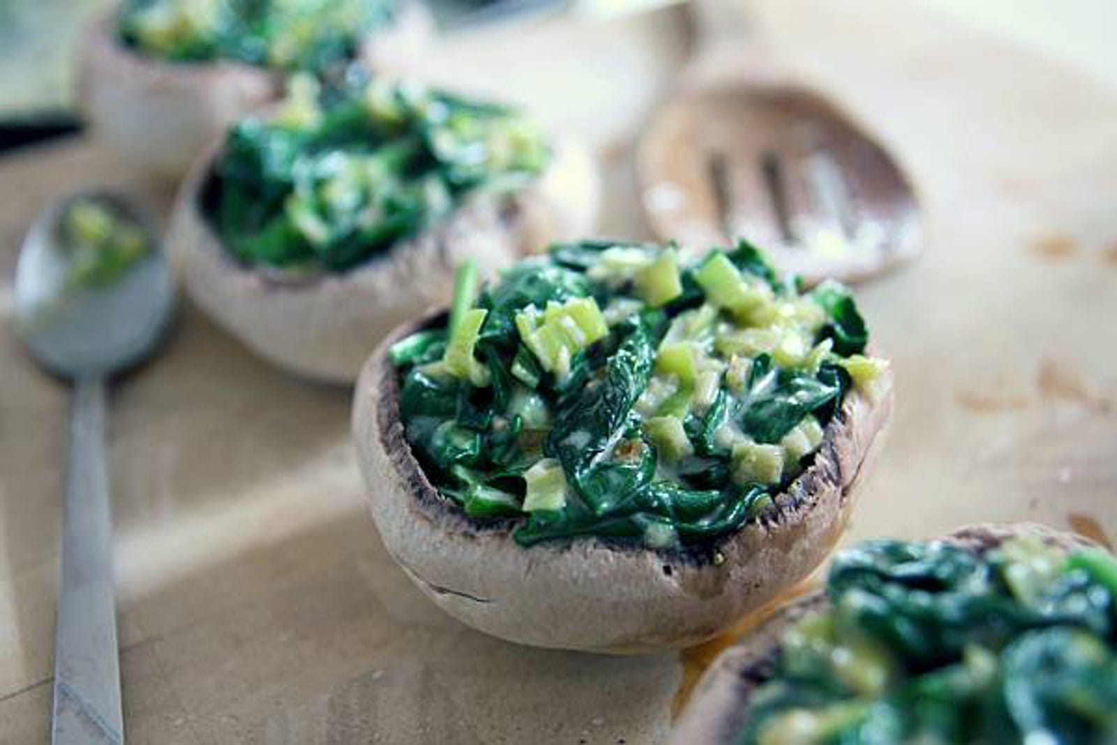 vegan stuffed mushrooms