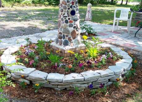 A Quick Guide to Mulching Your Garden