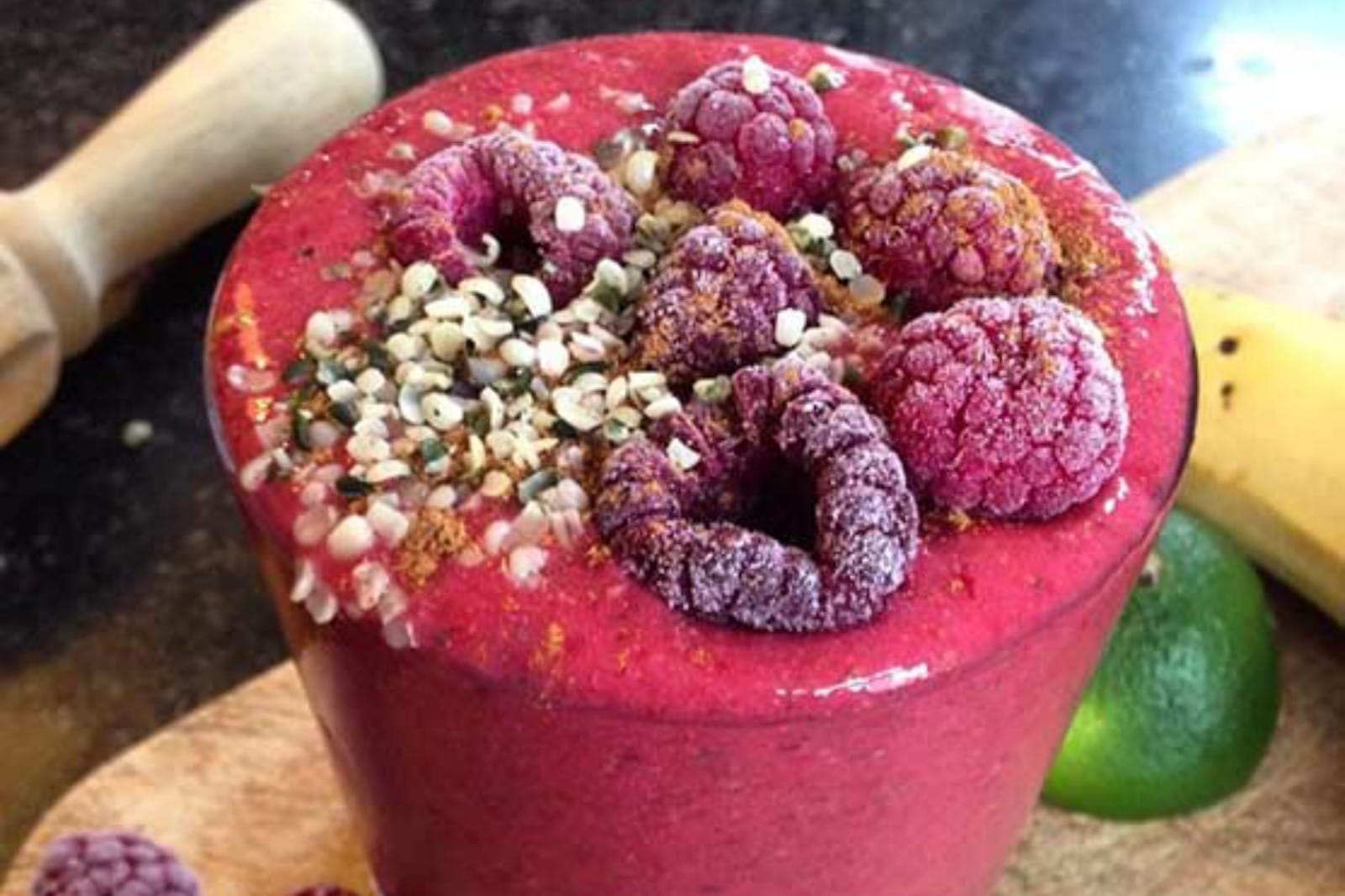 Superfood Raspberry Smoothie [Vegan]