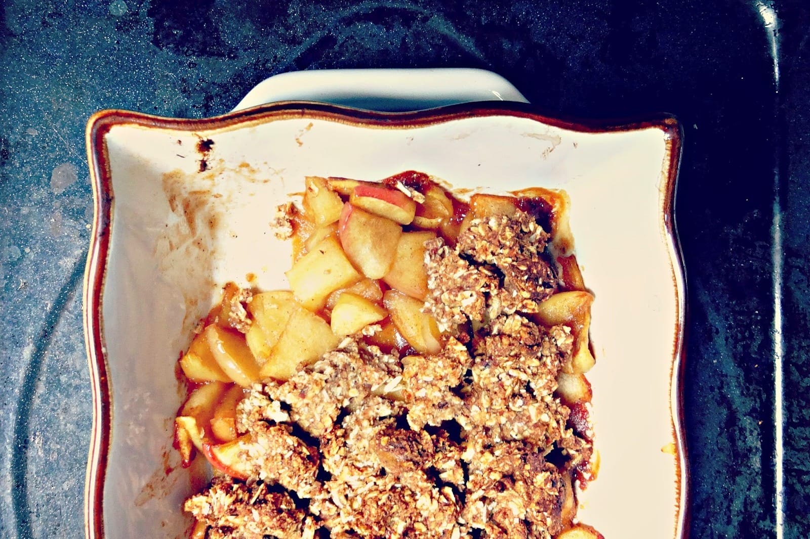 Cardamom Apple Cookie Crumble [Vegan]