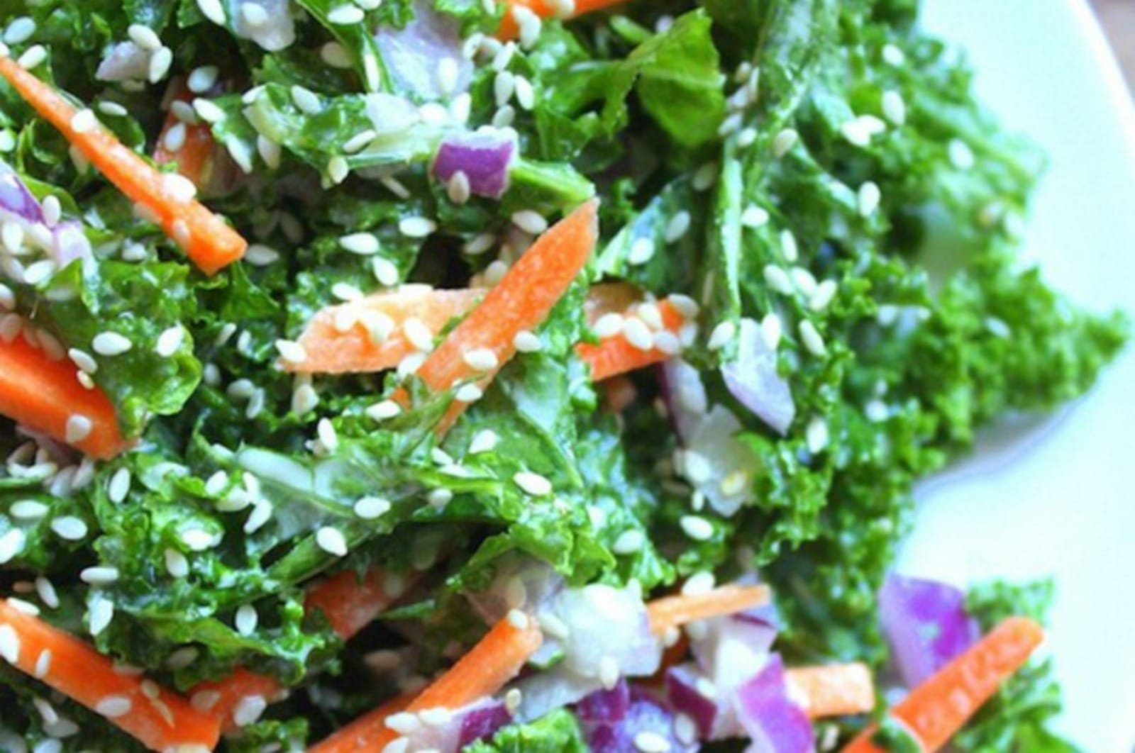 How to Flavor Raw Leafy Greens