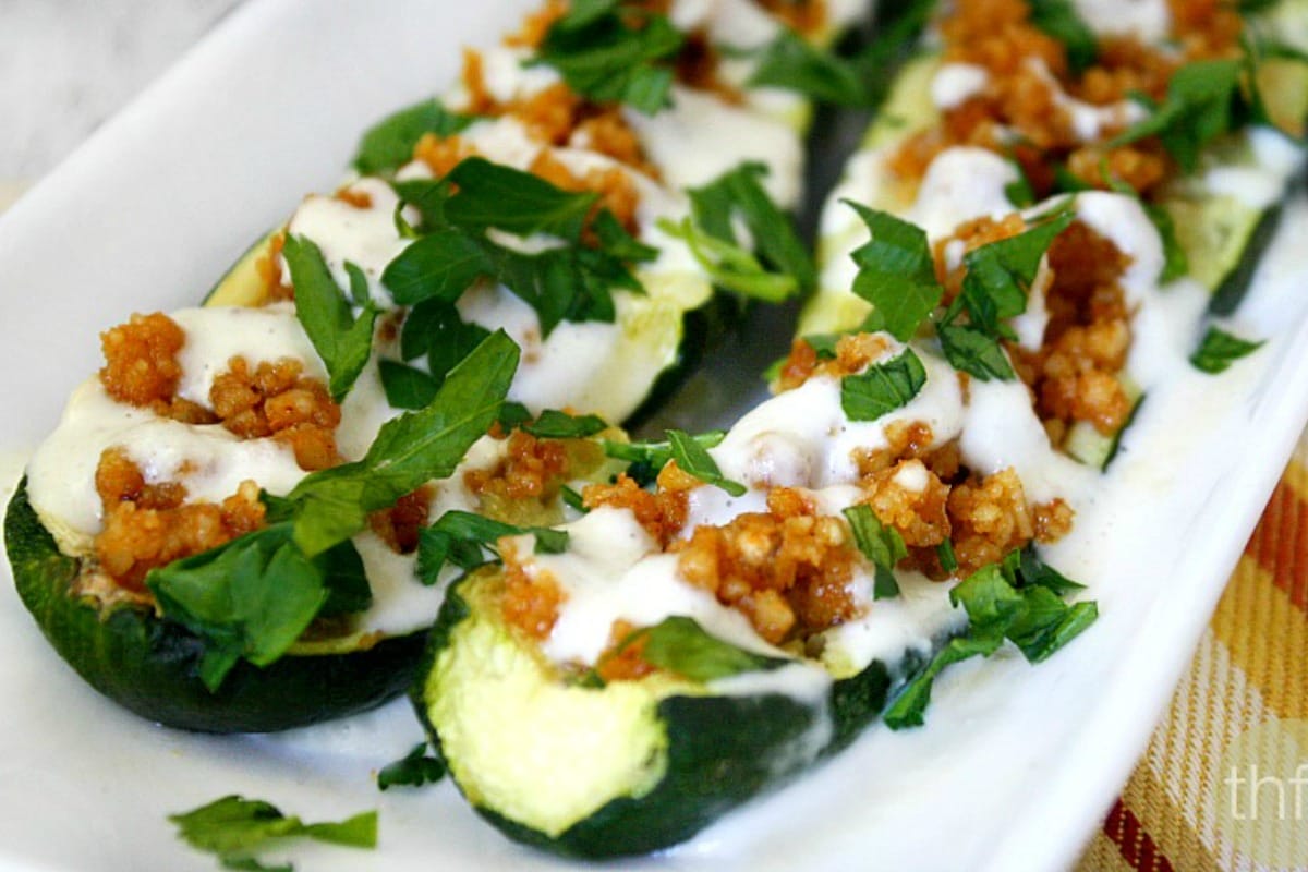 Clean Eating Zucchini Boats with Creamy Garlic Sauce [Vegan, Raw, Gluten-Free]