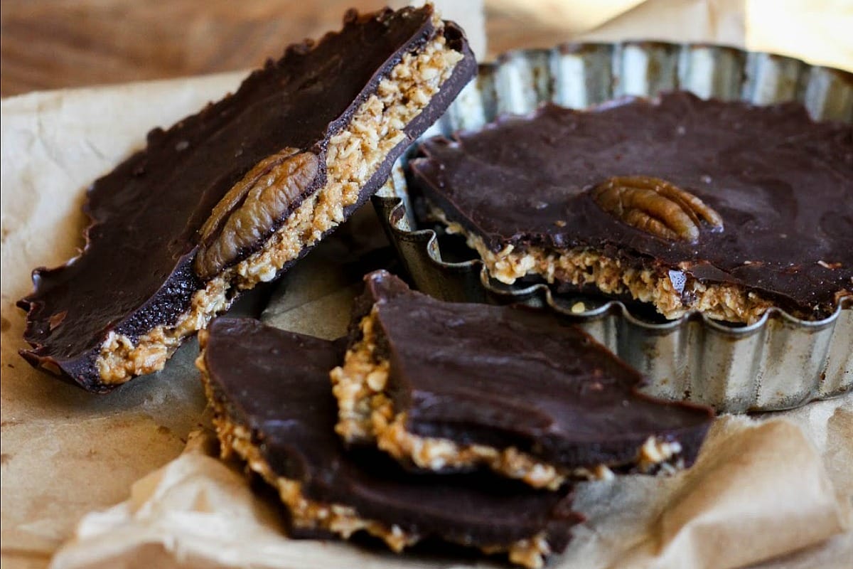 Chocolate Coconut Almond Butter Cups [Vegan, Raw, Gluten-Free]