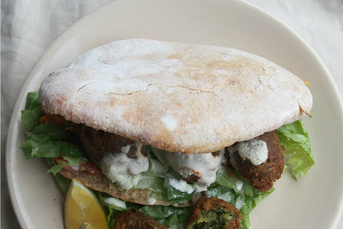 Homemade Pita Bread [Vegan]