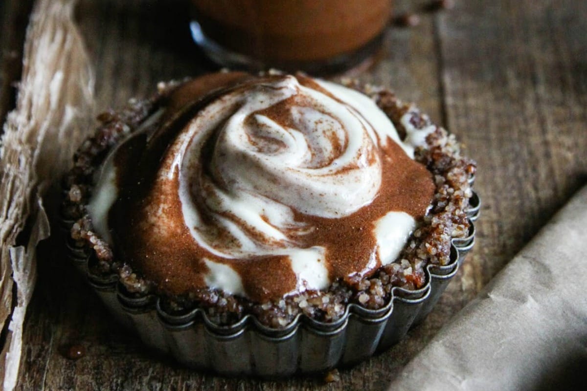 Ice Cream Tarts With Chocolate Sauce and Pecans [Vegan, Raw, Gluten-Free]
