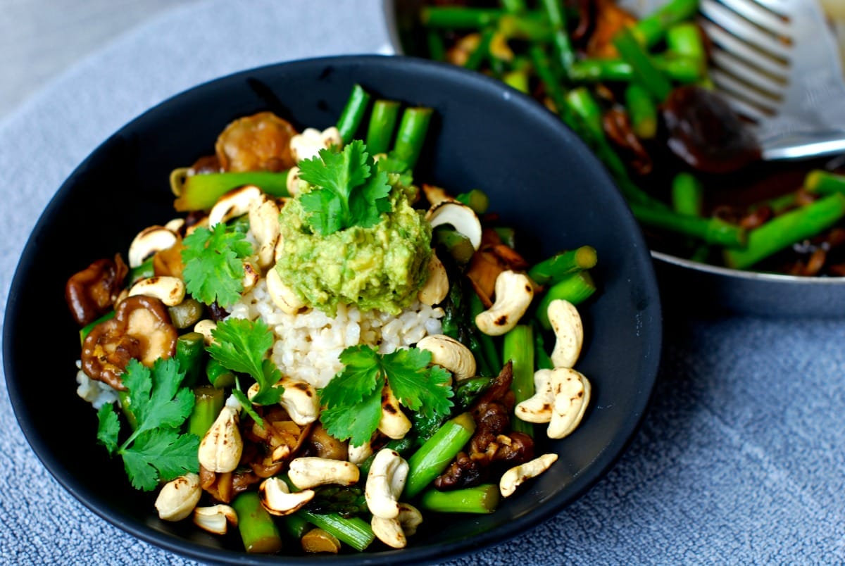 Shiitake Asparagus Stir Fry With Toasted Cashews and Wasabi Avocado Cream [Vegan, Gluten-Free]