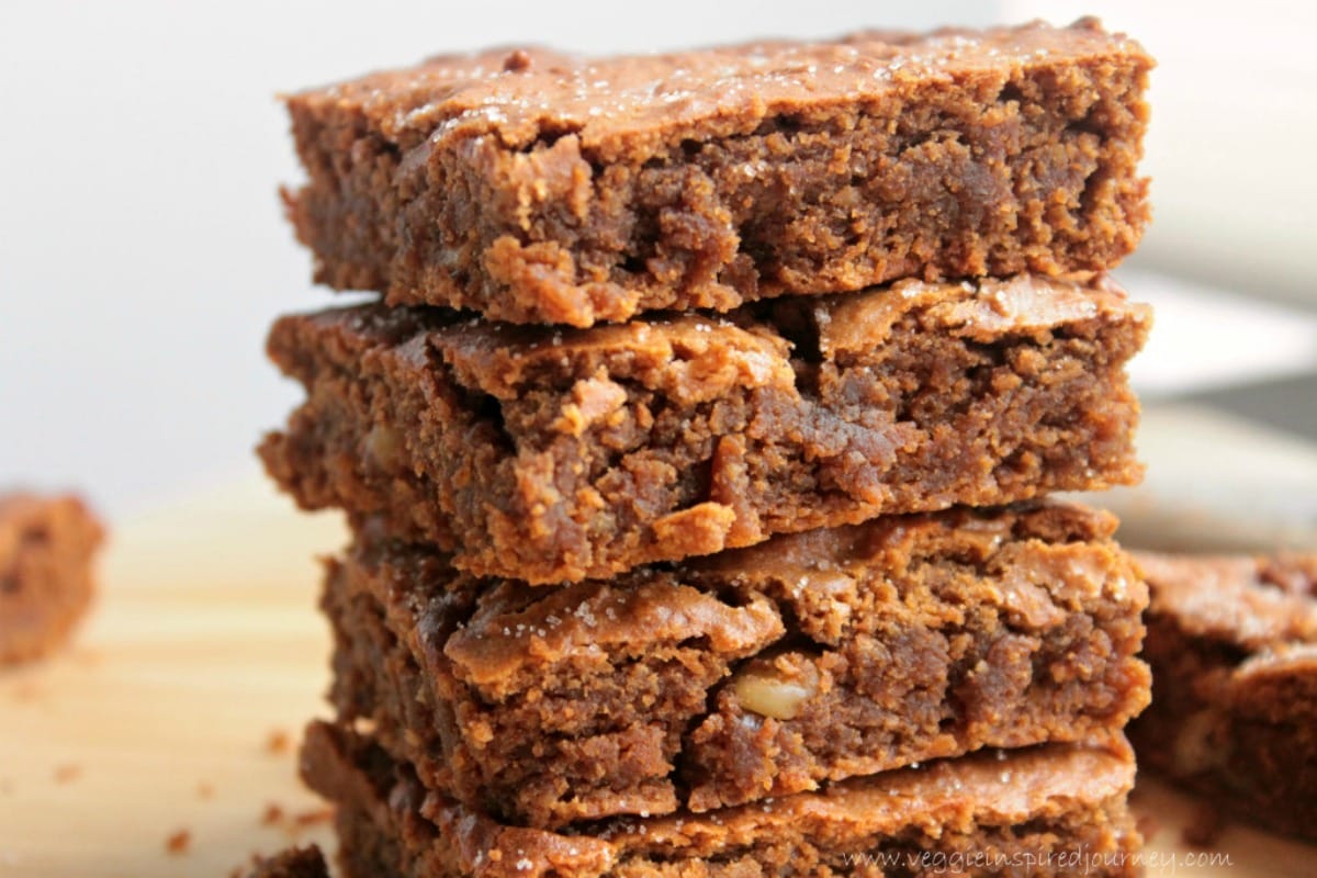 Cinnamon Chickpea Blondies [Vegan, Gluten-Free]