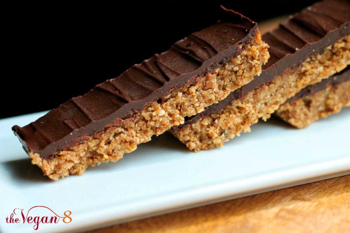 The First RAW Vegan Butterfinger Candy Bar [Vegan, Gluten-Free]