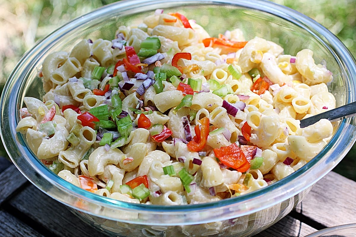Simple Vegan Macaroni Salad