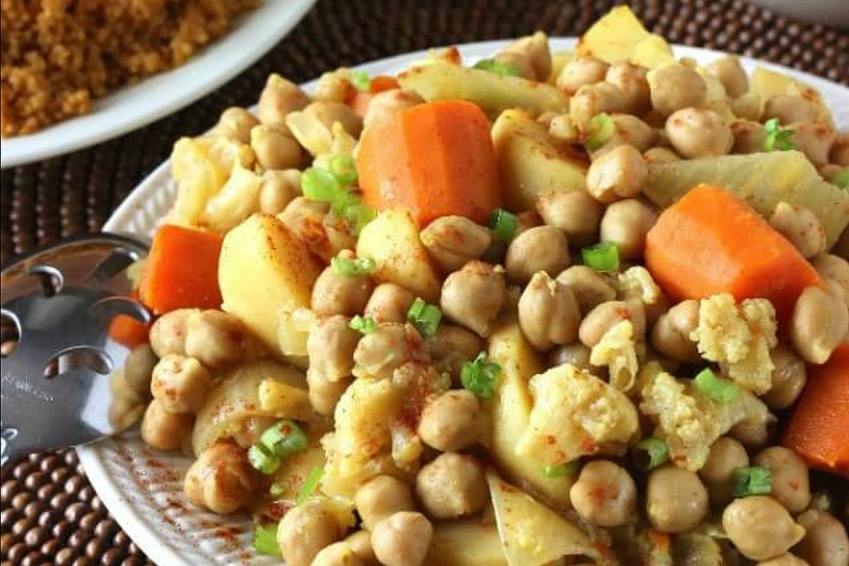 Slow Cooker North African Couscous [Vegan]