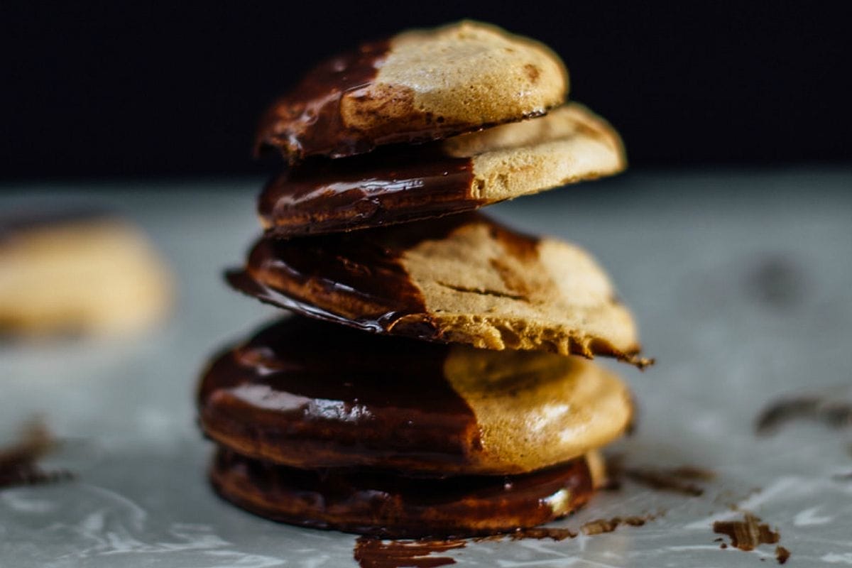 Chocolate Dipped Maple 'Meringues' [Vegan, Gluten-Free]
