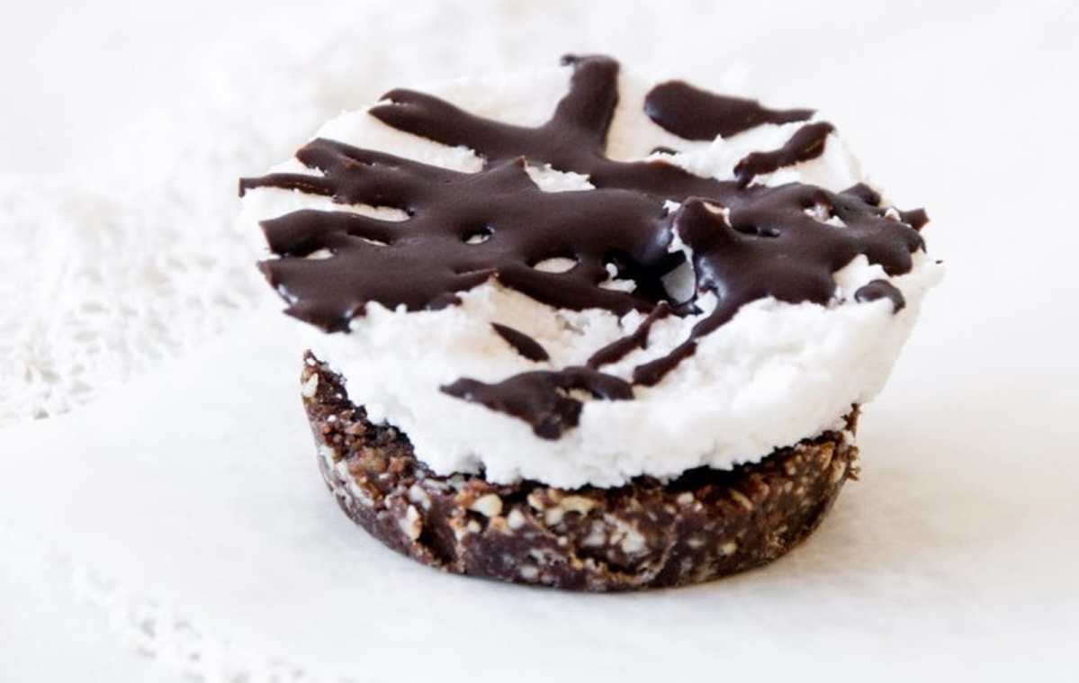 Coco-Choc Bounty Tarts [Vegan, Gluten-Free, No-Bake]