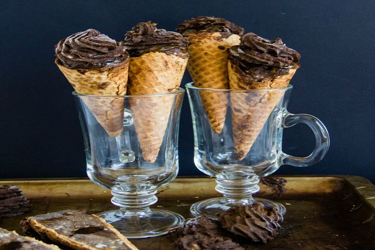 Sachertorte Ice Cream Cones [Vegan, Gluten-Free, No-Bake]