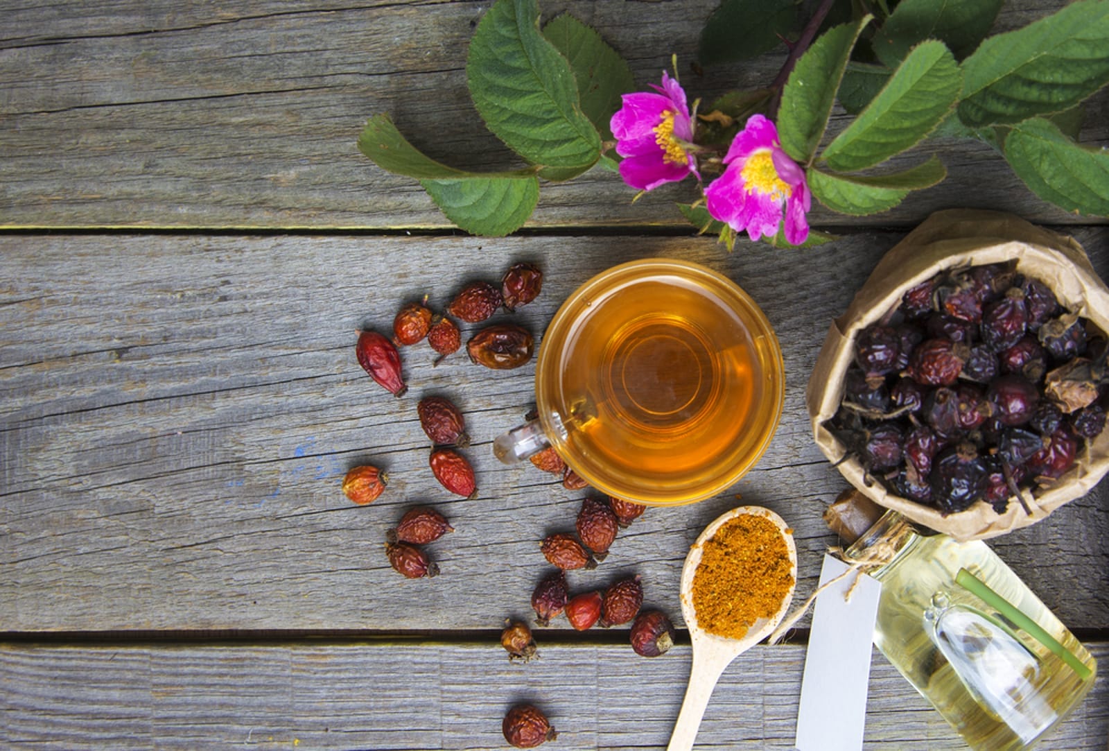 Ditch the Wrinkle Cream: Anti-Aging Properties of Natural Oils, and 5 DIY Formulas
