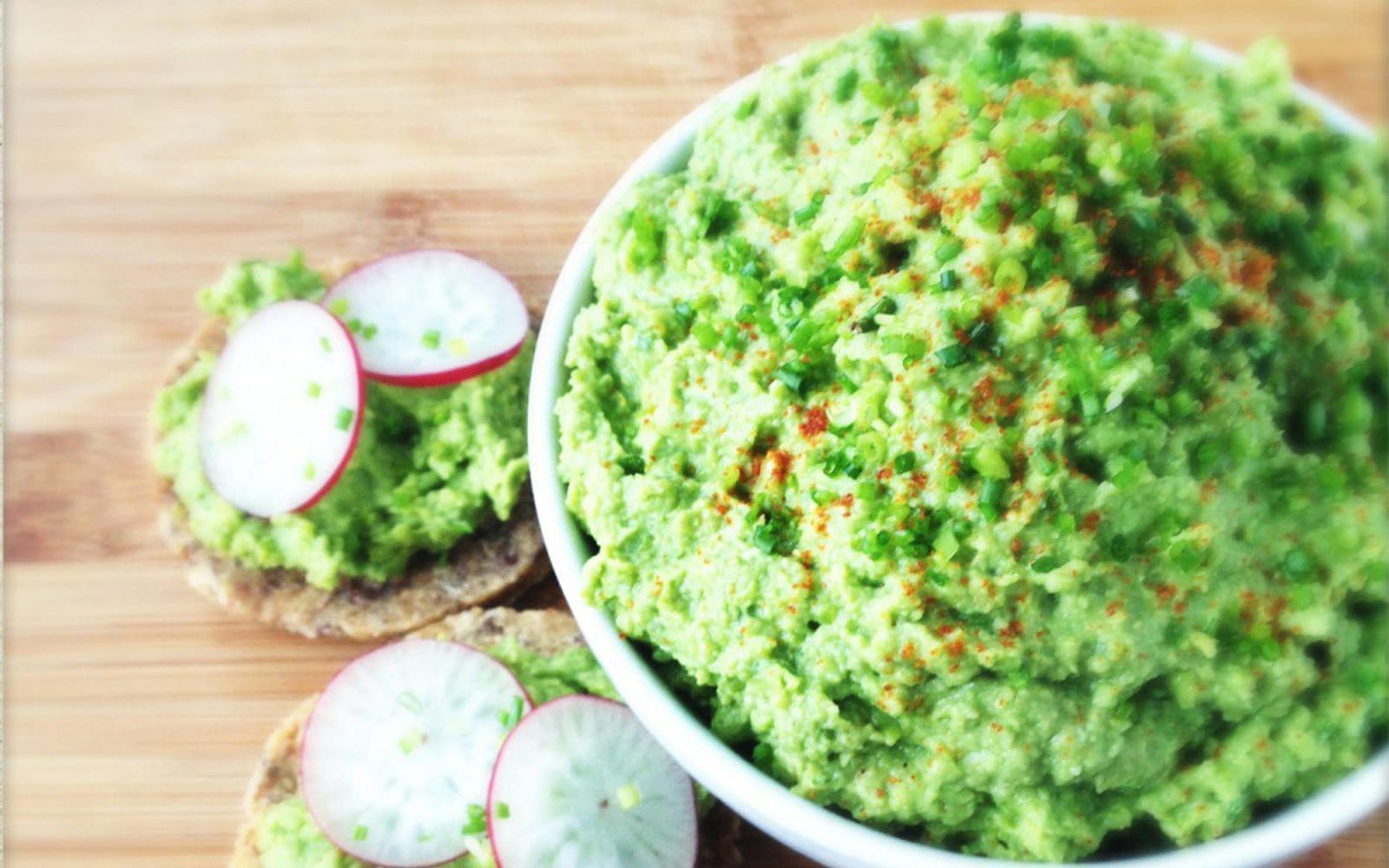 green pea avocado spread