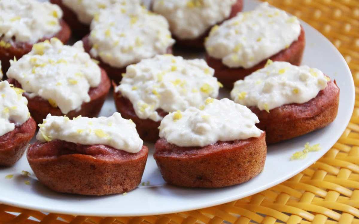 Apple Cardamom Cupcakes With a Sweet Lemon Frosting