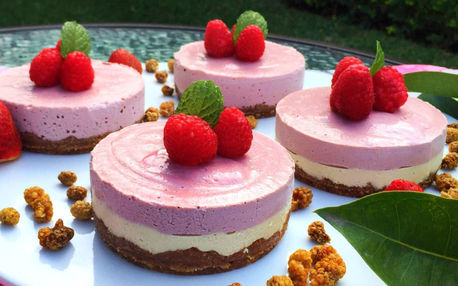 Raw Raspberry Cream Pie
