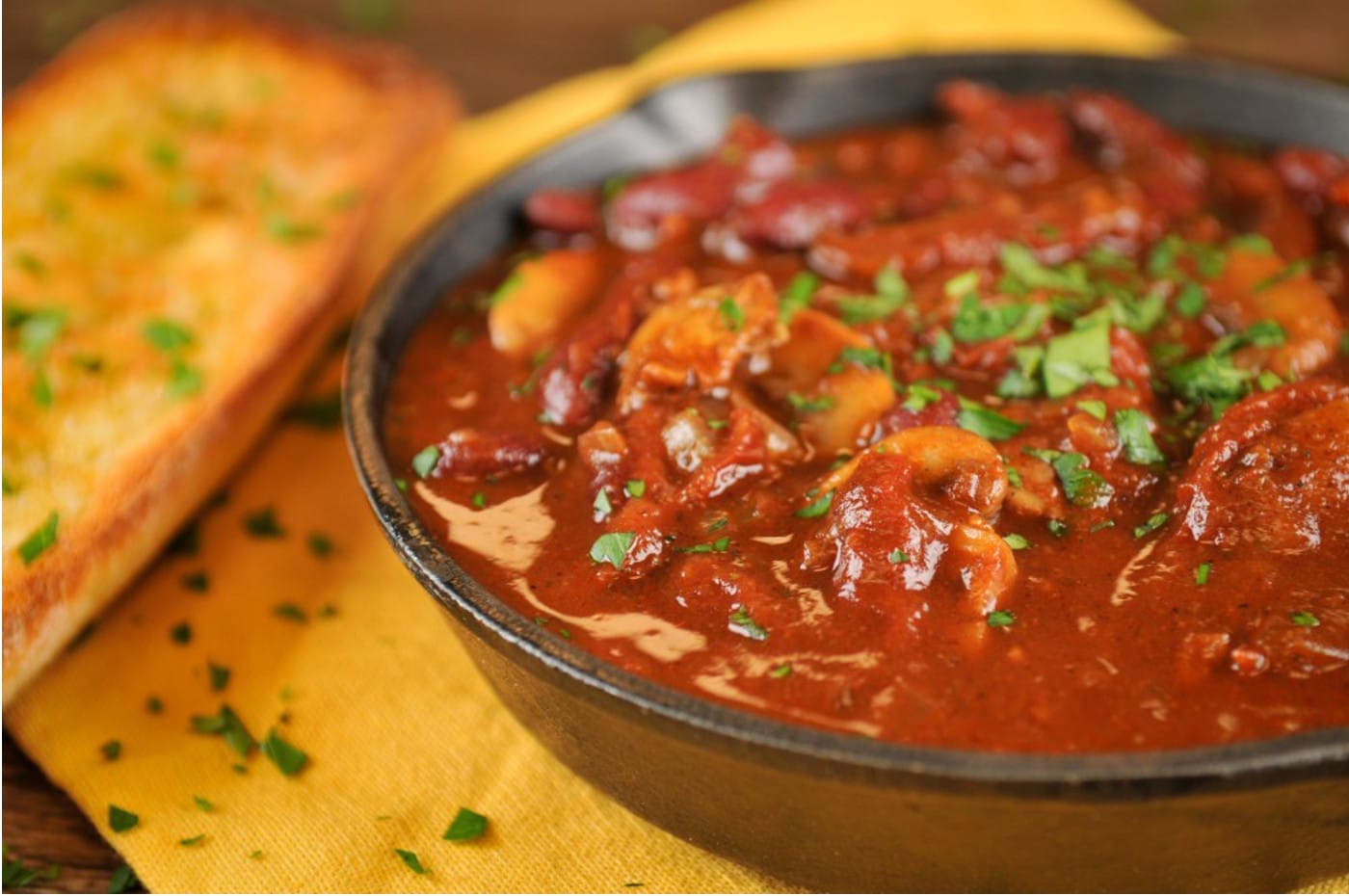 Sun-dried Tomato and Kidney Bean Chili