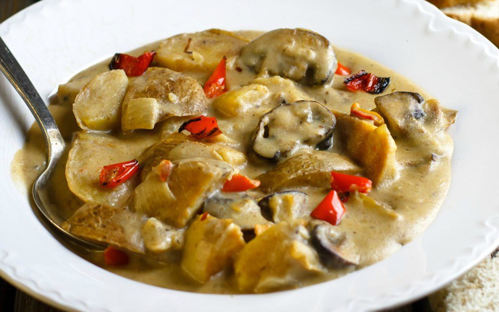 Hearty Potato and Mushroom Stew