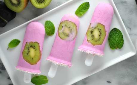 Coconut Kiwi Pops 1
