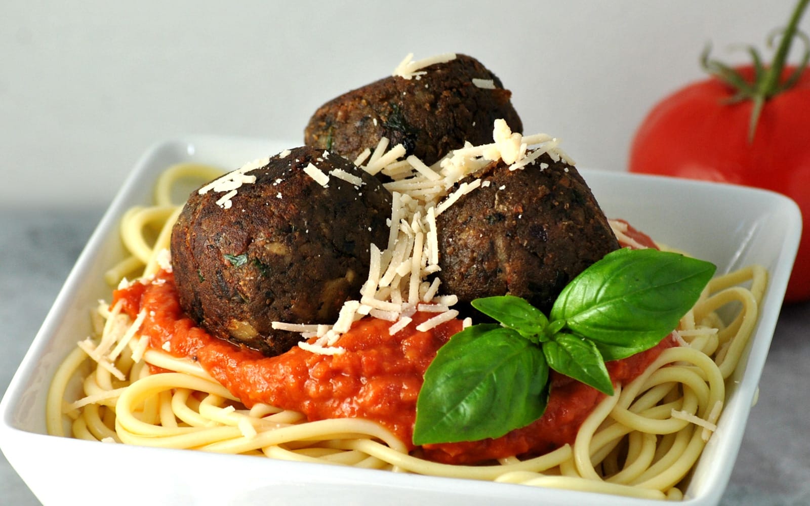 Pesto, Mushroom, and White Bean Meatballs