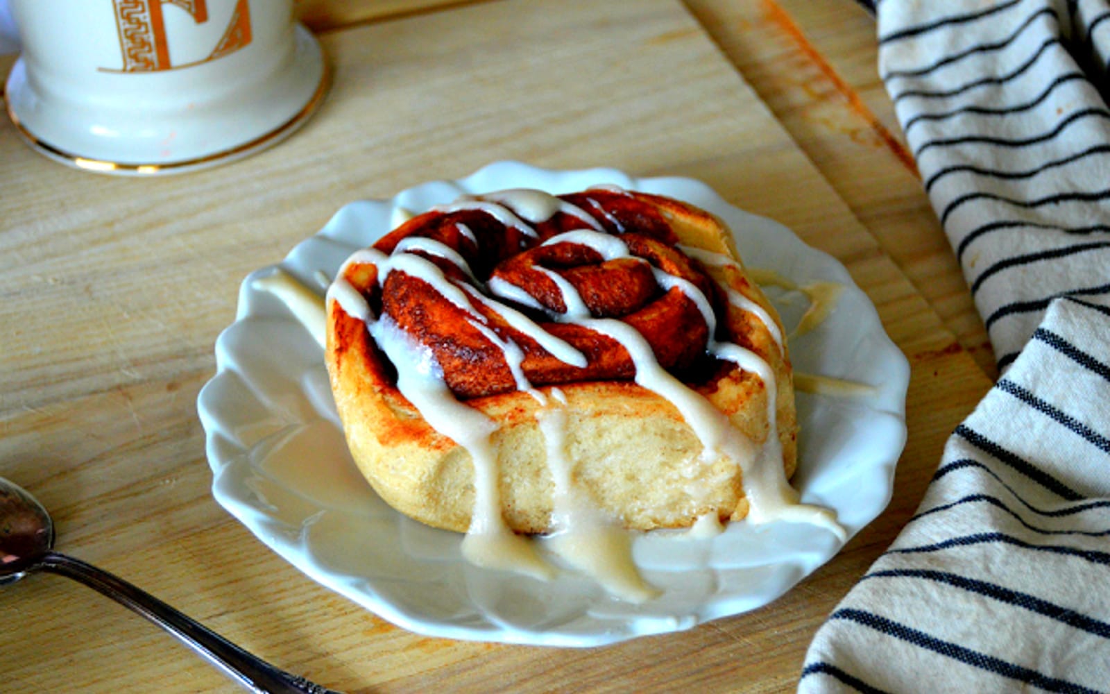 Chocolate Cinnamon Rolls With Cream Cheese Icing