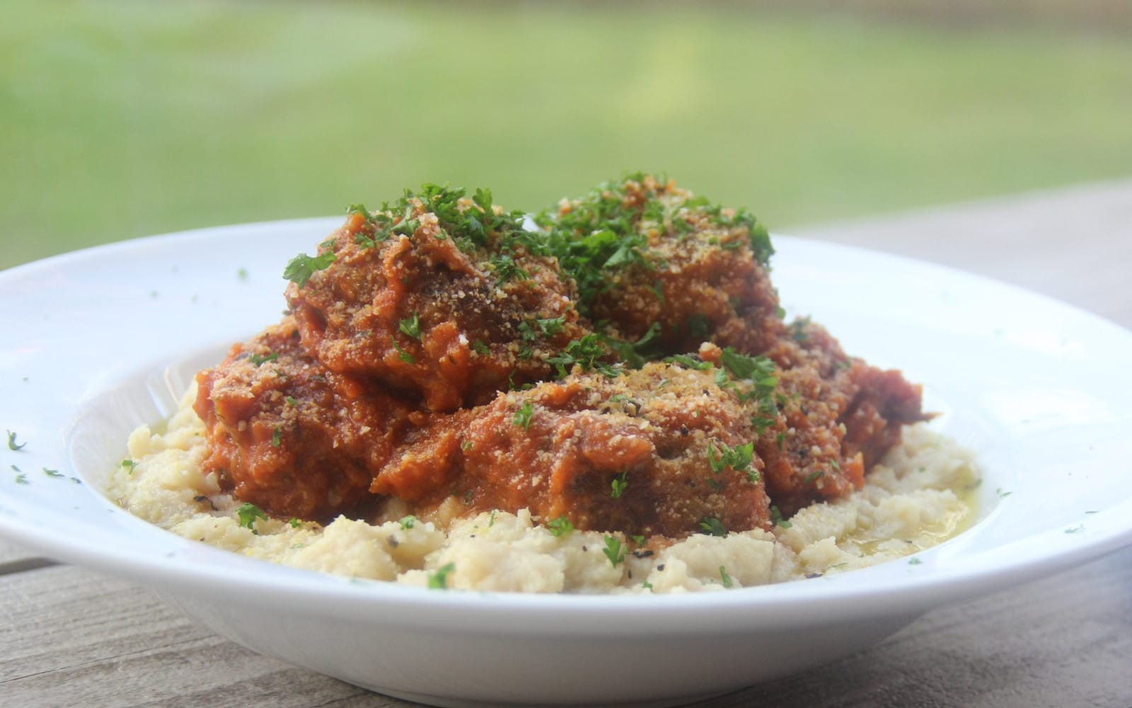Italian Meatballs With Cauliflower Mash