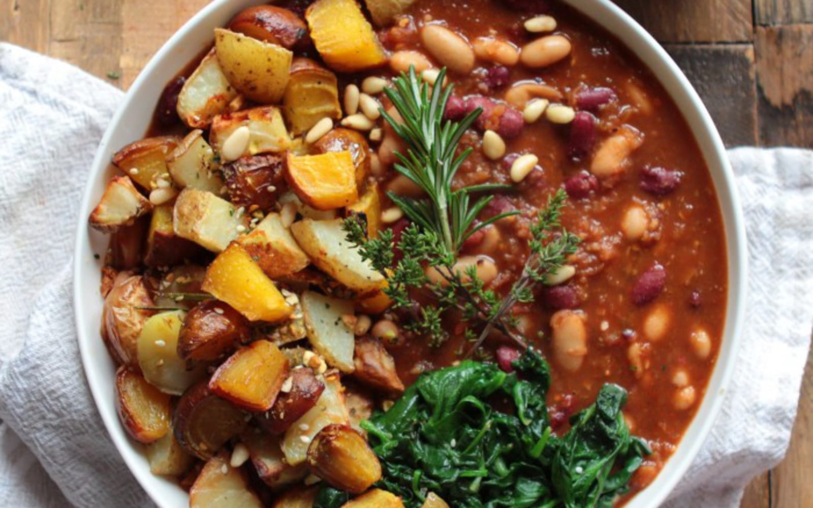 spicy bean chili wth roast potatoes