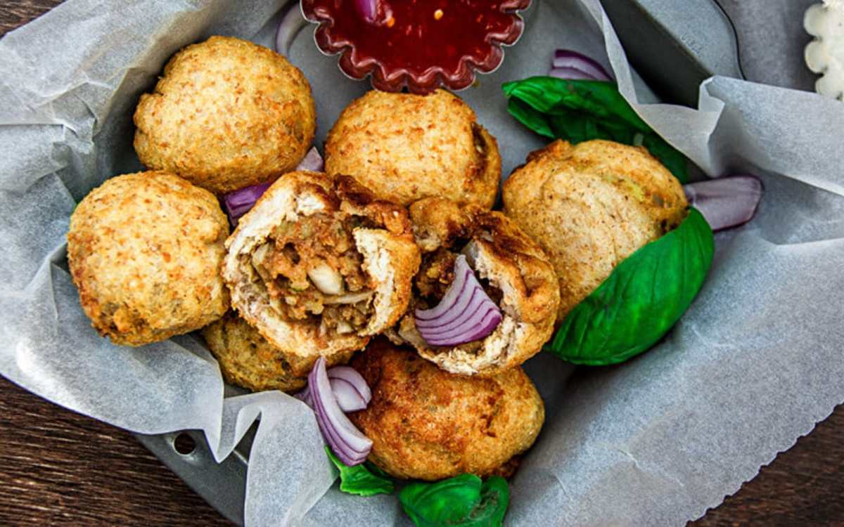 Indian Spiced Potato Stuffed Bread Roll