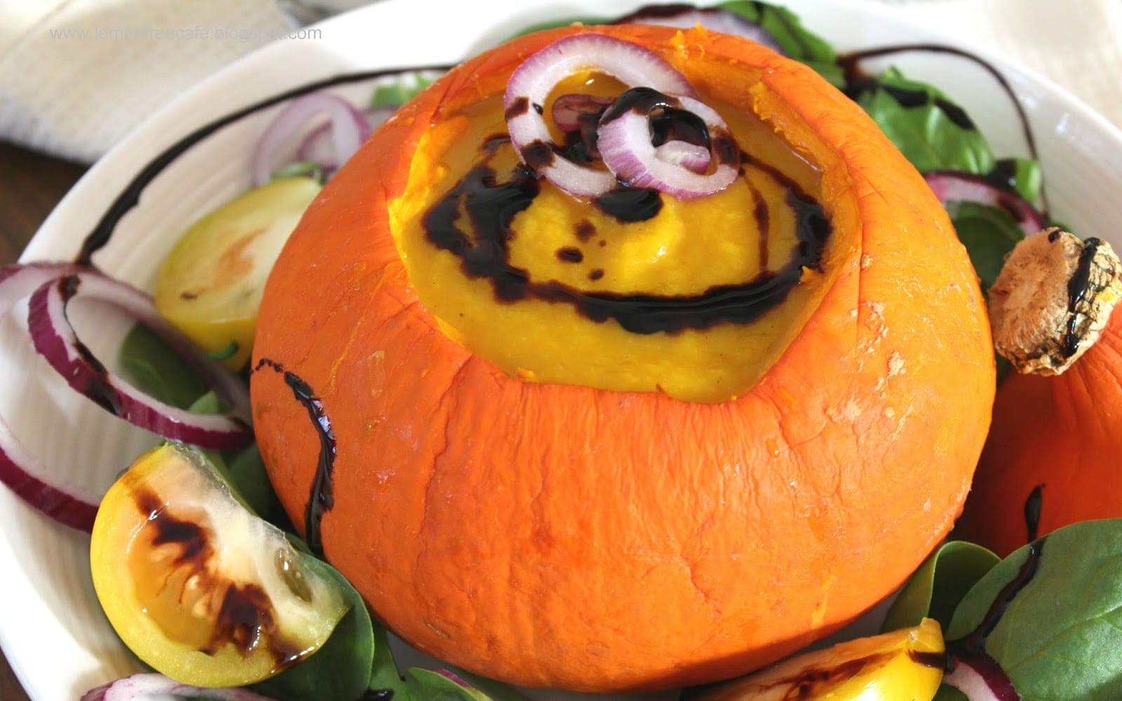Creamy Pumpkin Soup in a Pumpkin