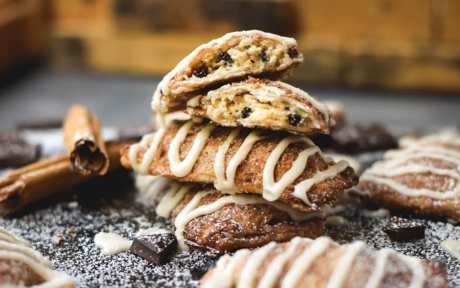 Chocolate Chip Churro Cheesecake Pop Tarts