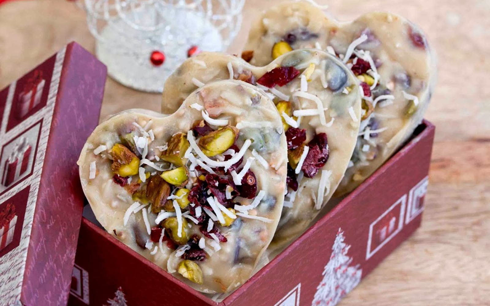 Cranberry and Pistachio White Chocolate Fudge