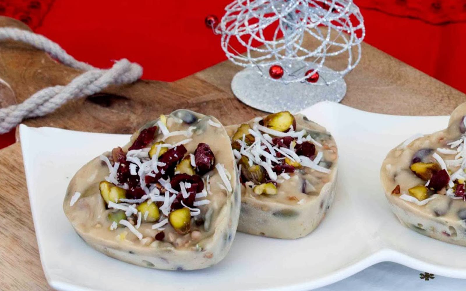 Cranberry and Pistachio White Chocolate Fudge
